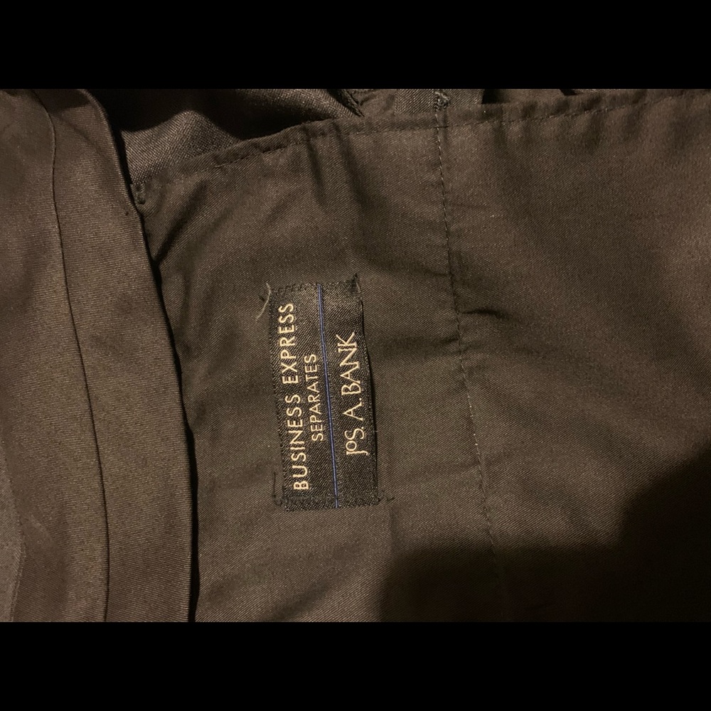 Men’s Suit - Picture 4 of 4